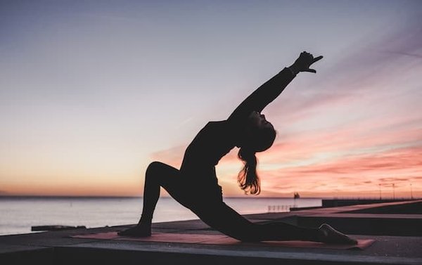 Améliorer son état d'esprit en 10 minutes: une introduction à l'entraînement pour trouver la joie